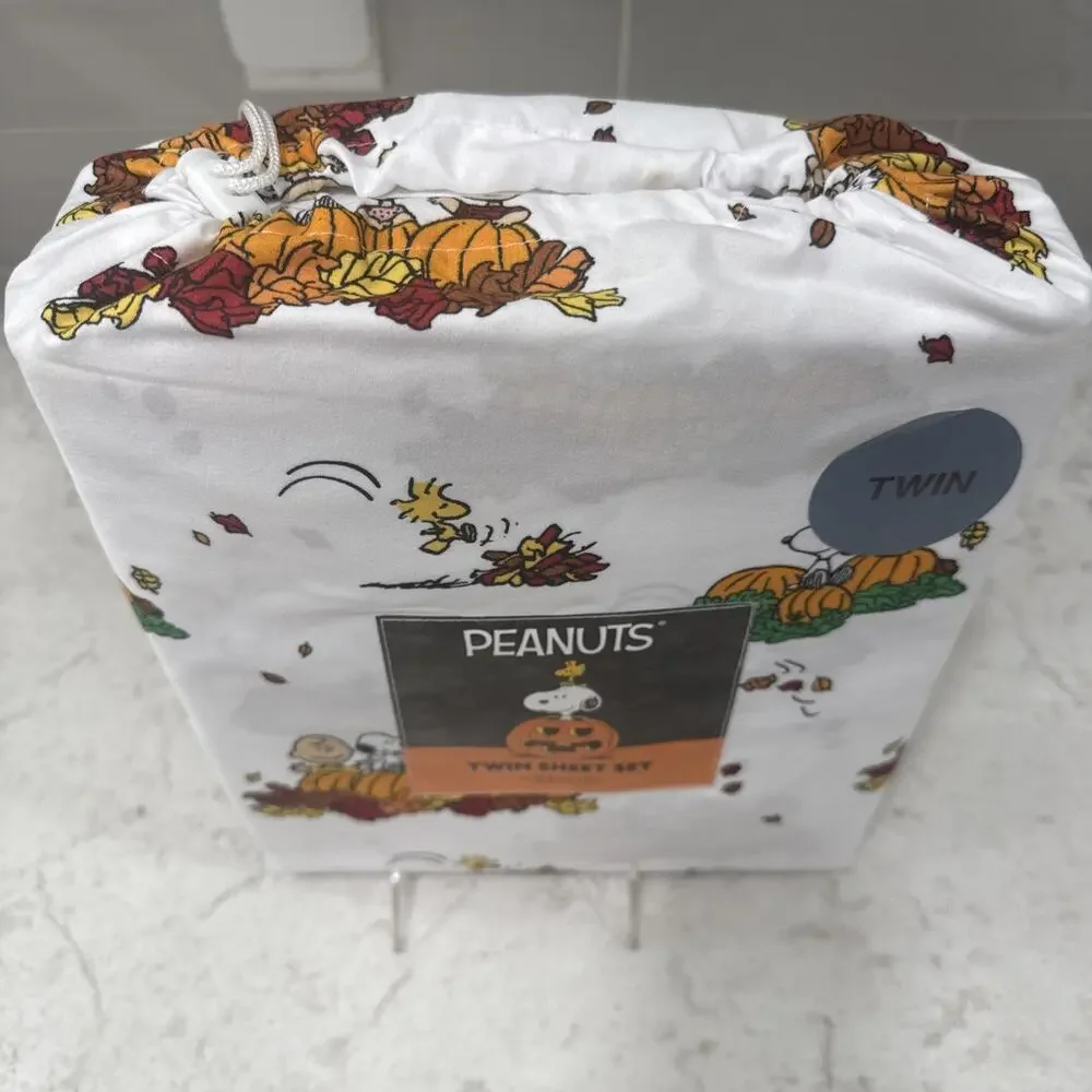 PUMPKIN PATCH FALL LEAVES Peanuts Twin Sheet Set Snoopy Woodstock Pumpkins NEW